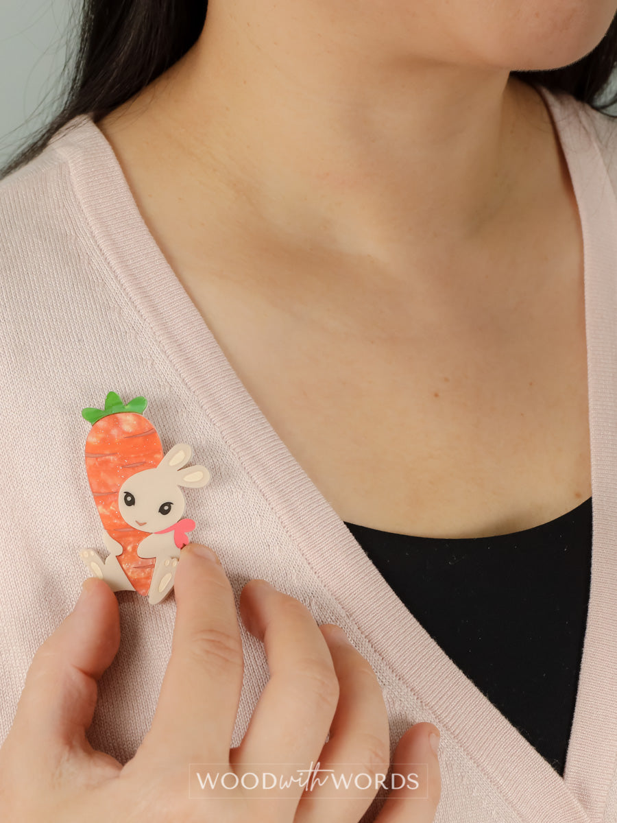 Cuddle Carrot Bunny Easter Brooch