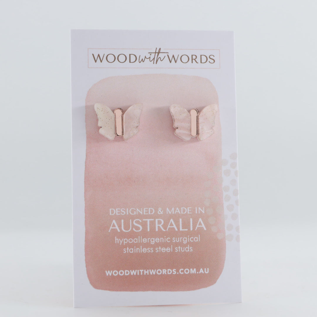 シマーバタフライアクリルスタッドイヤリング