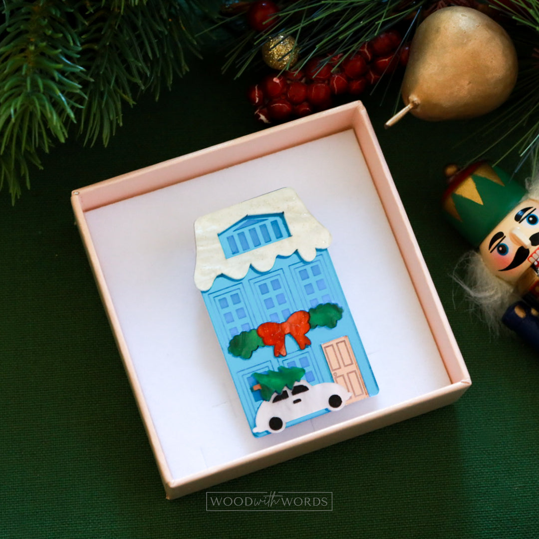 クリスマスブルーハウスブローチ