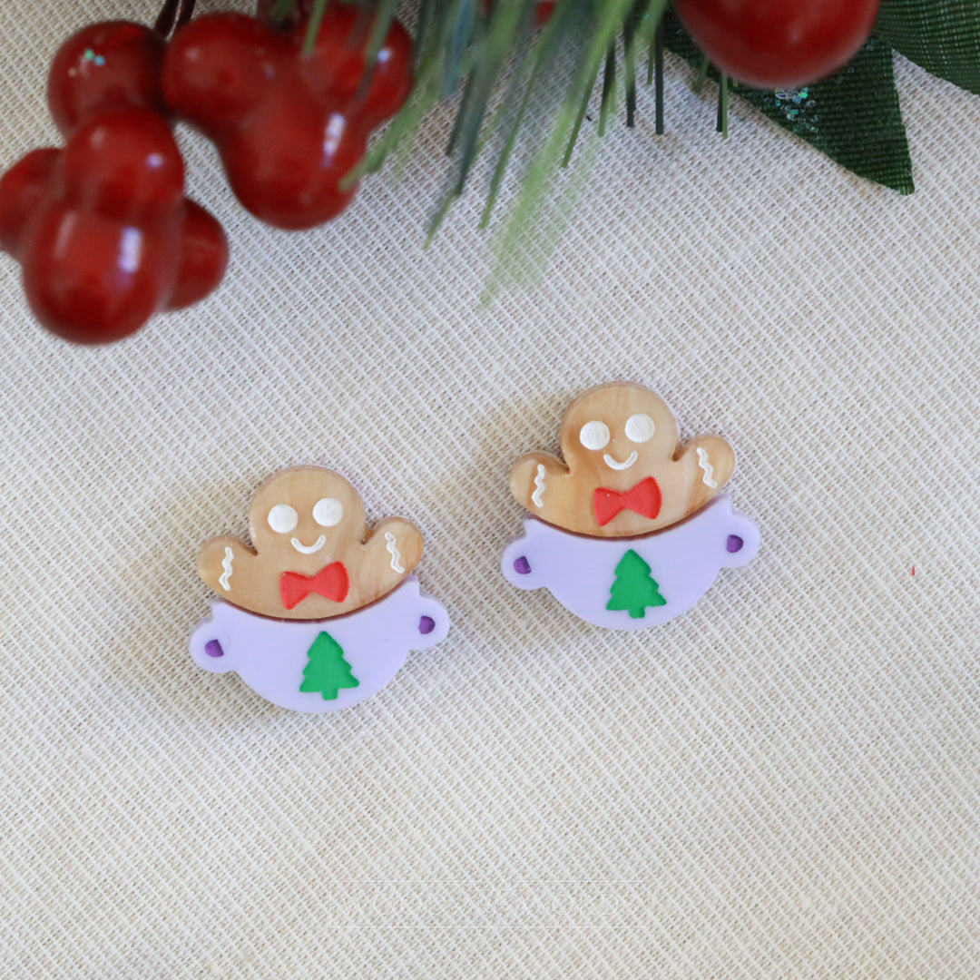 ポインセチアのアクリルスタッドピアス