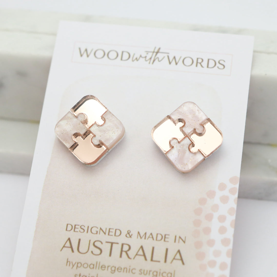 ジグソーパズルアクリルイヤリング