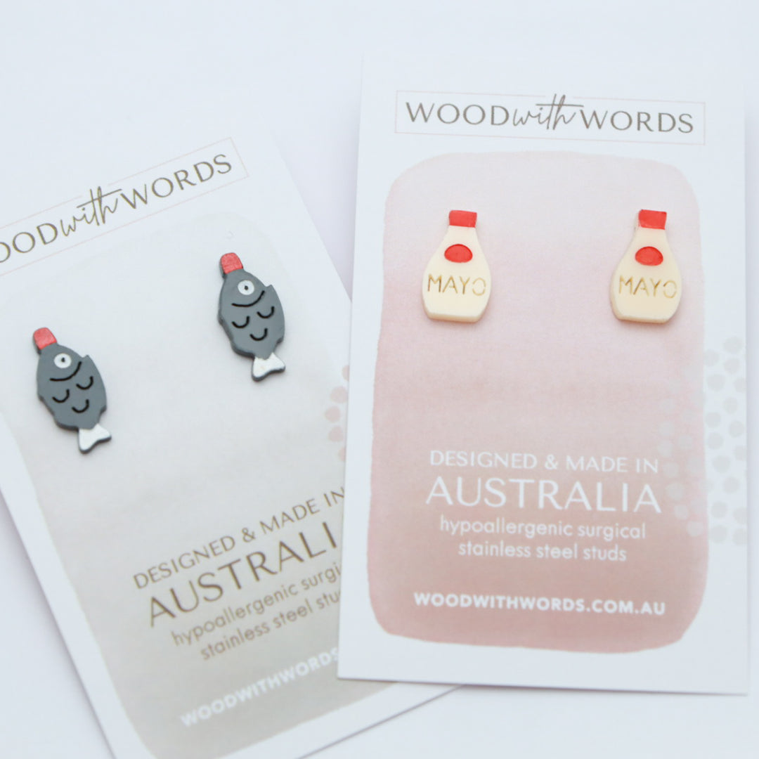 バタフライフィッシュアクリルスタッドイヤリング - 募金活動