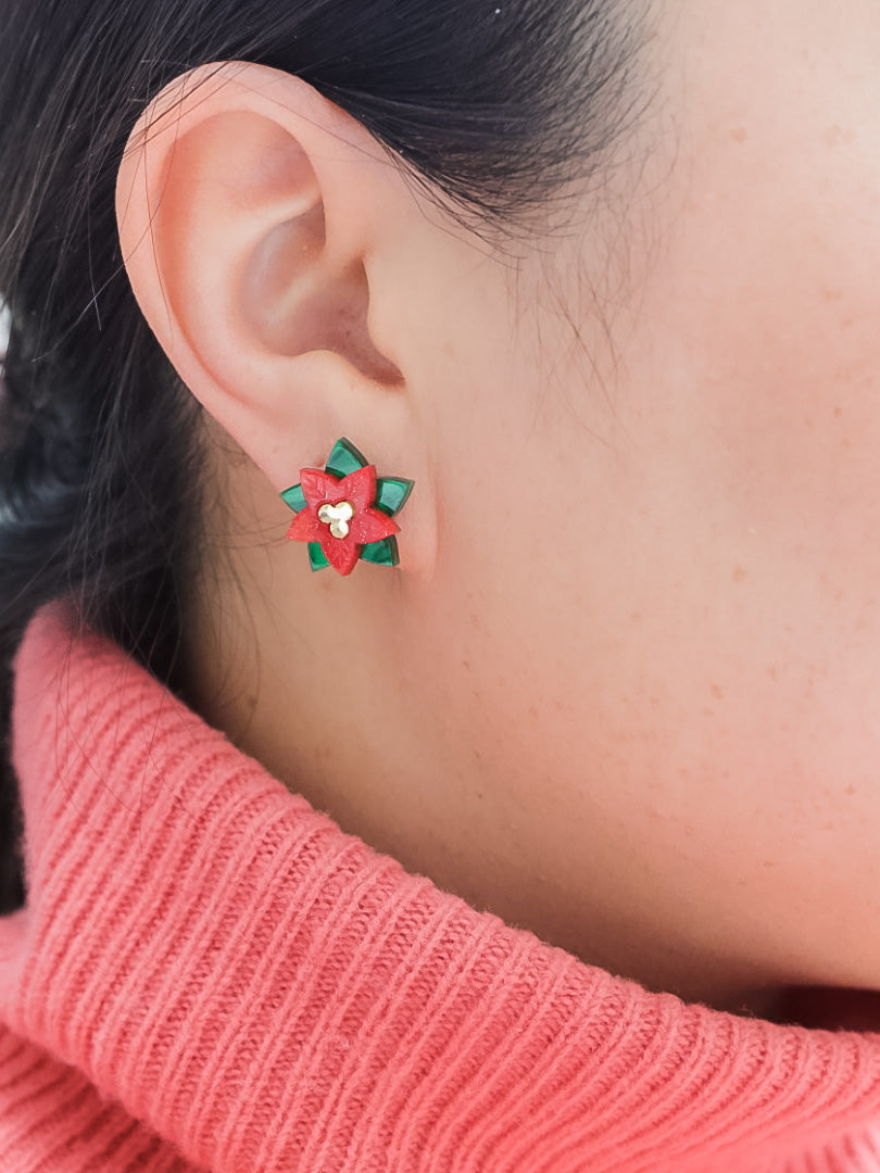 ポインセチアのアクリルスタッドピアス